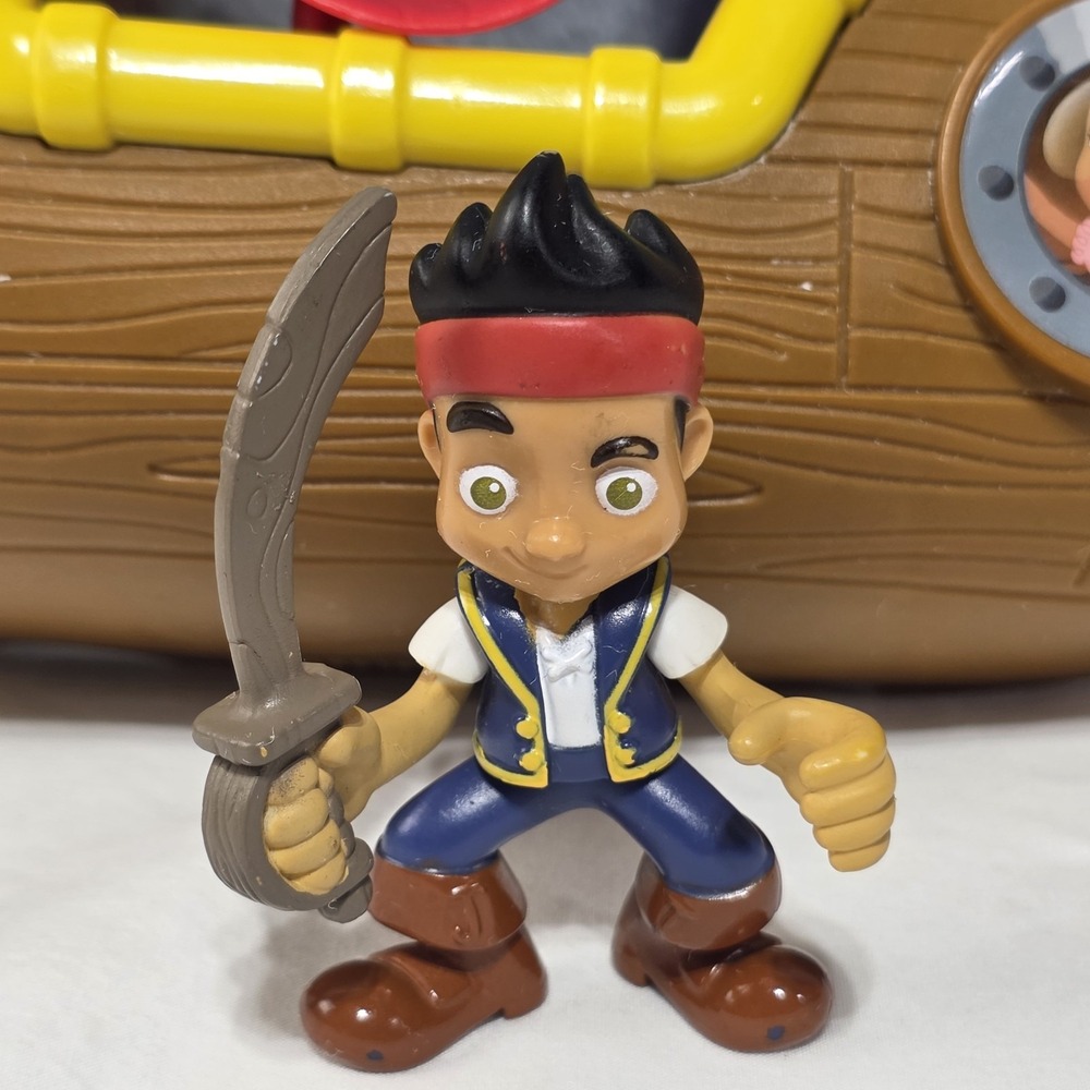 Disney Jake & the Never Land Pirates Ship Bathtub Playset w/ Jake figure - Picture 4 of 14